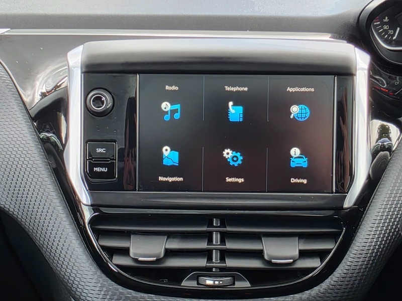 Peugeot 208 Active Black #17
