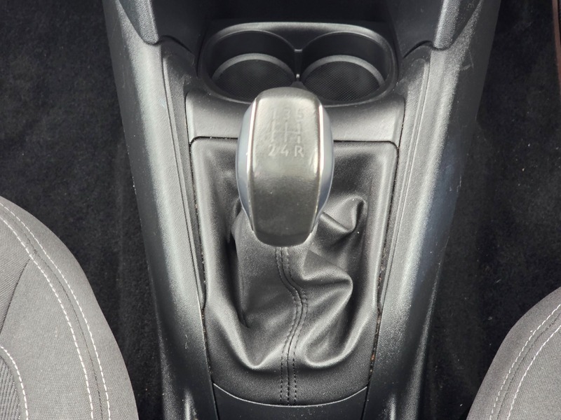 Peugeot 208 Active Black #20