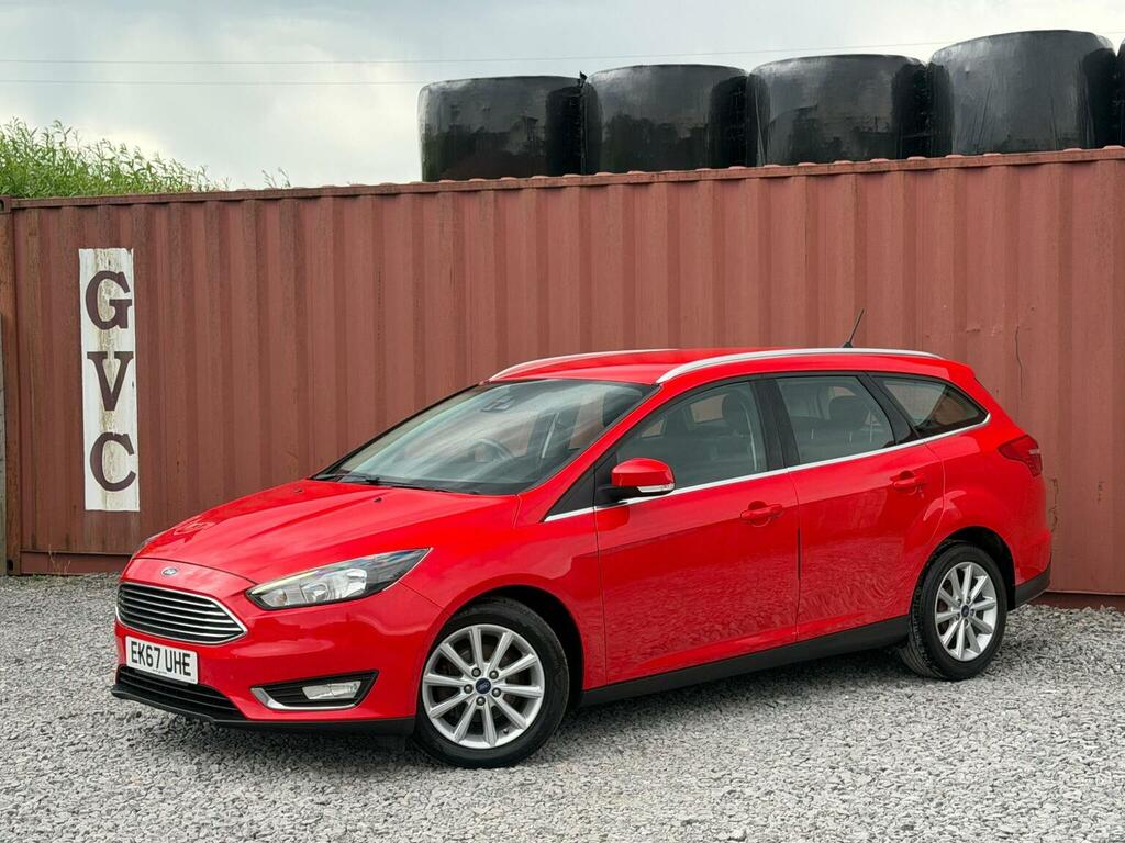Ford Focus 1.5 Tdci Titanium Euro 6 Ss EK67UHE Red #2