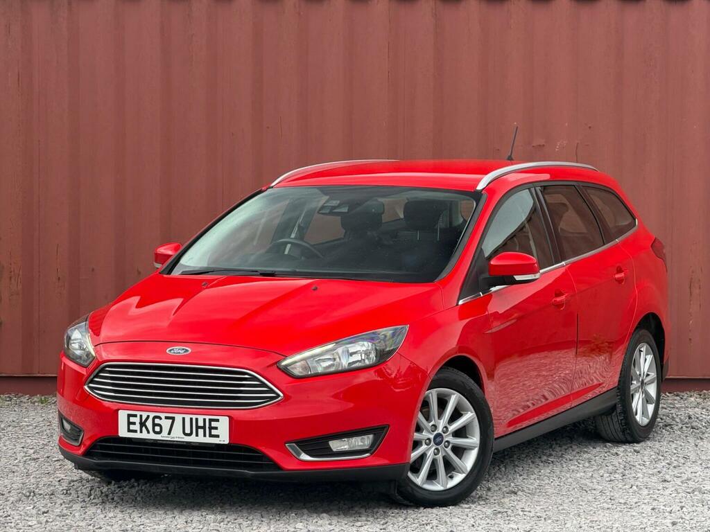 Ford Focus 1.5 Tdci Titanium Euro 6 Ss Red