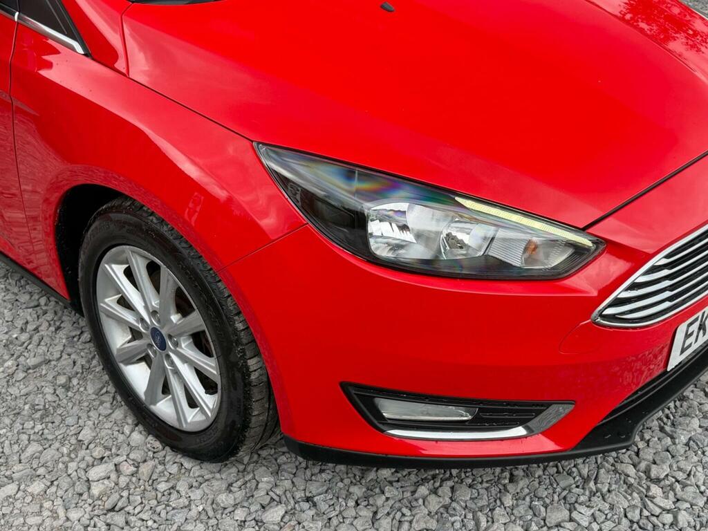 Ford Focus 1.5 Tdci Titanium Euro 6 Ss EK67UHE Red #5
