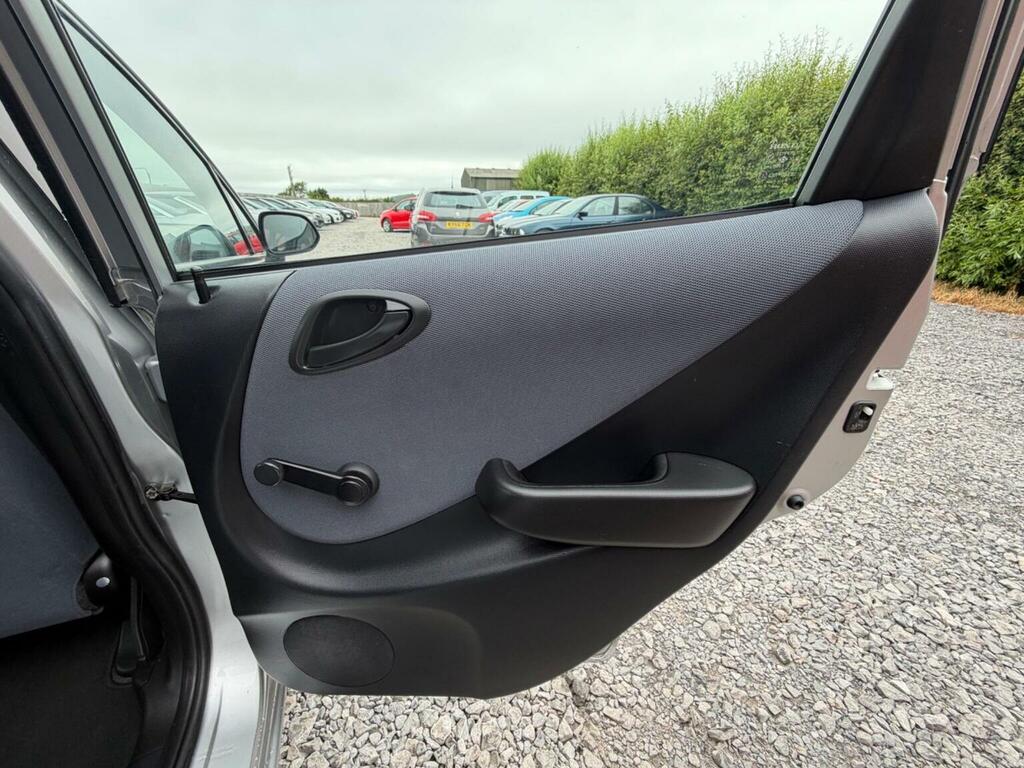 Honda Jazz Dsi Se Silver #38