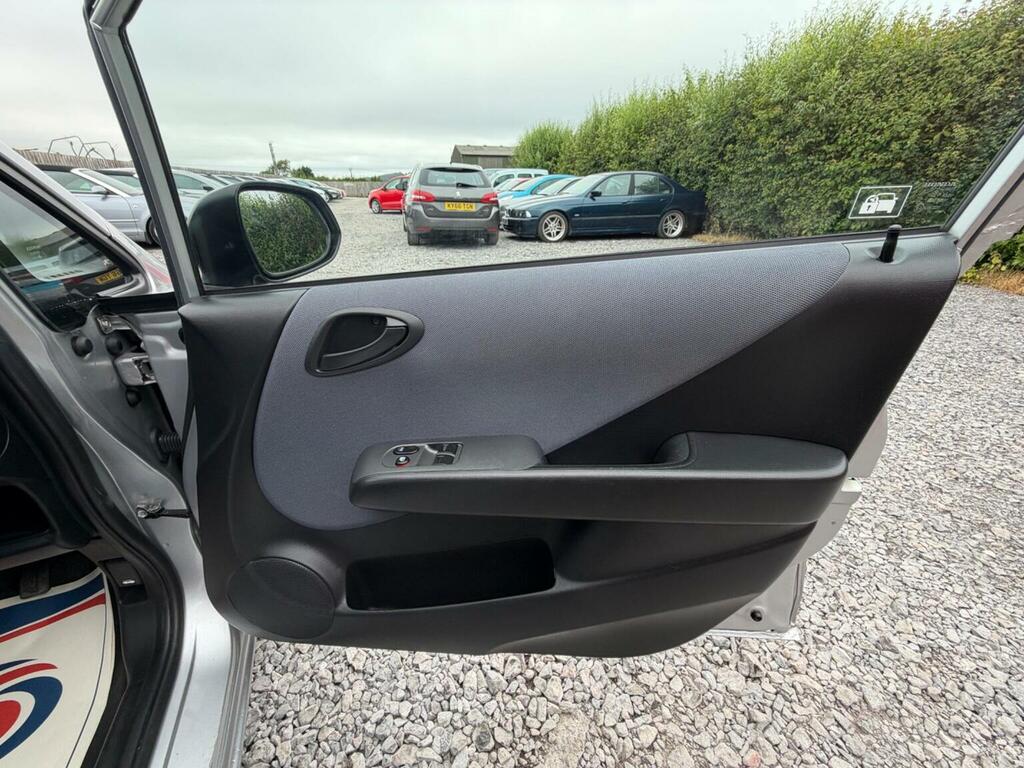 Honda Jazz Dsi Se Silver #29