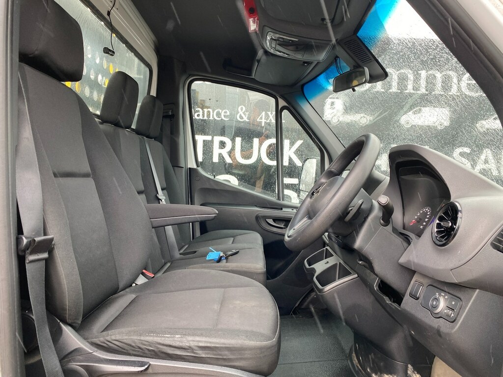 Mercedes-Benz Sprinter 2.1L Progressive White #7