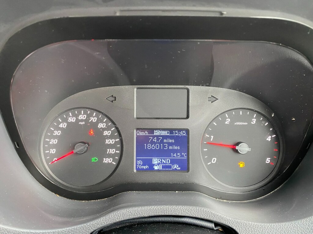 Mercedes-Benz Sprinter 2.1L Progressive White #9