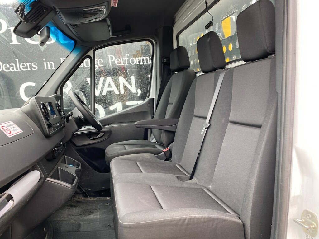 Mercedes-Benz Sprinter 2.1L Progressive White #15