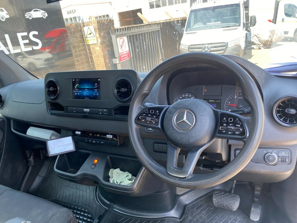 Mercedes-Benz Sprinter 316 Cdi 2.1 163 Bhp 7G-tronic Mwb Tipper White #3