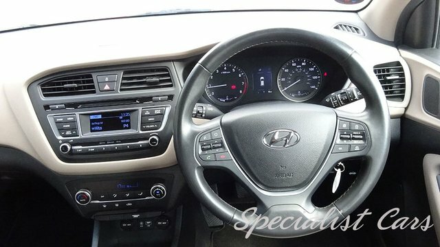 Hyundai I20 Premium Hatchback Red #5
