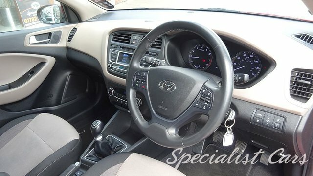 Hyundai I20 Premium Hatchback Red #3
