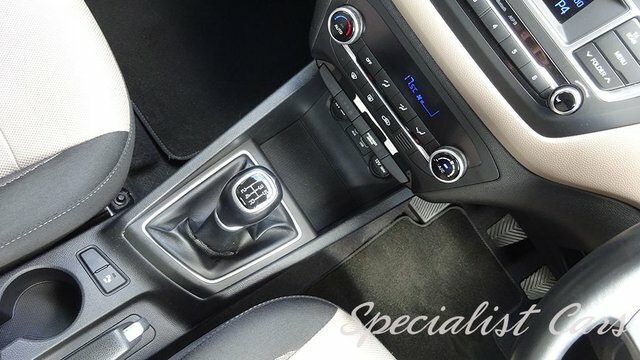 Hyundai I20 Premium Hatchback Red #6