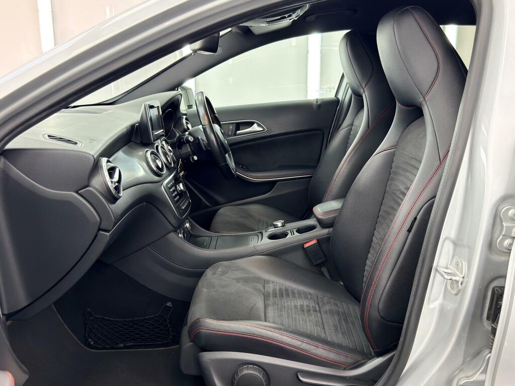 Mercedes-Benz GLA Class Gla250 4Matic Amg Line Premium Plus 5-Door Grey #23