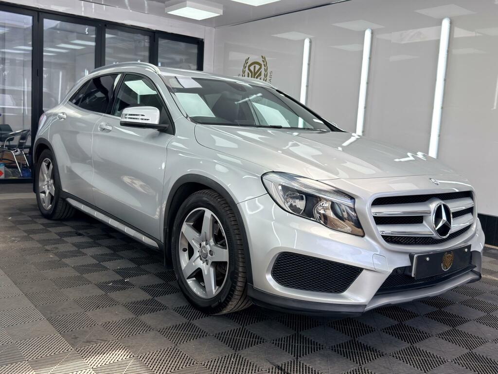 Mercedes-Benz GLA Class Amg Line Silver #6