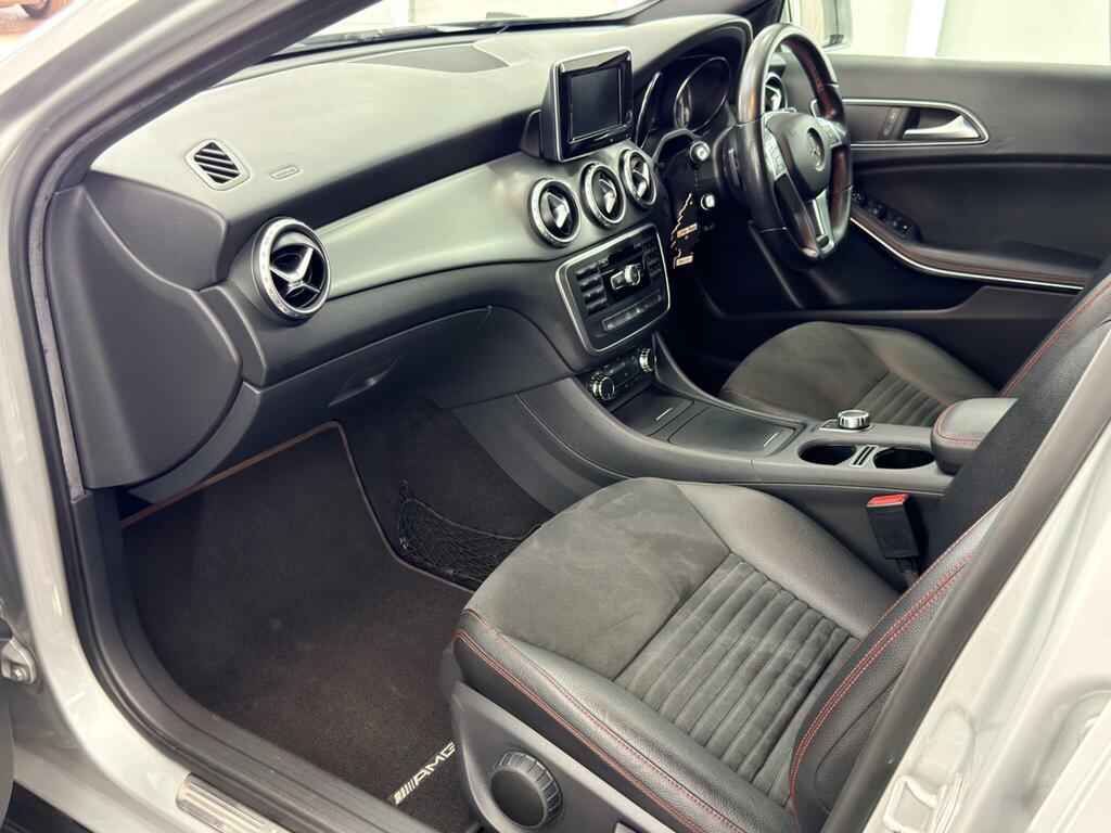 Mercedes-Benz GLA Class Gla250 4Matic Amg Line Premium Plus 5-Door Grey #22