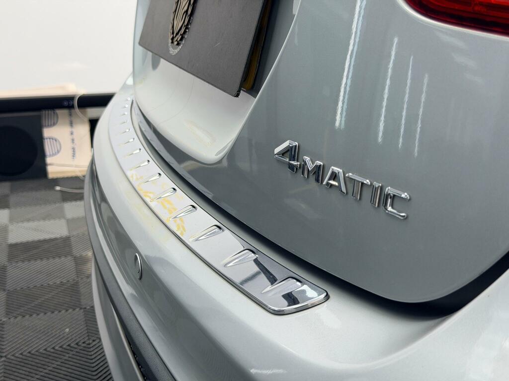 Mercedes-Benz GLA Class Gla250 4Matic Amg Line Premium Plus 5-Door Grey #35