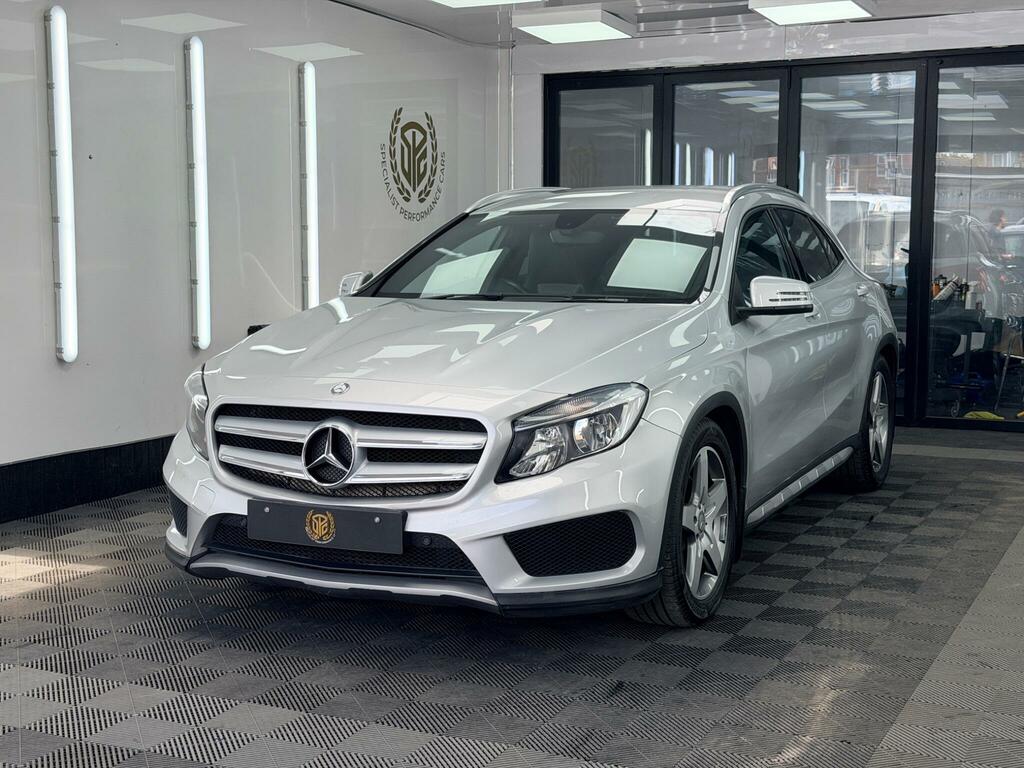 Mercedes-Benz GLA Class Amg Line Silver #3