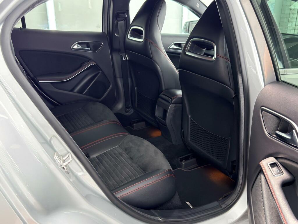 Mercedes-Benz GLA Class Gla250 4Matic Amg Line Premium Plus 5-Door Grey #21