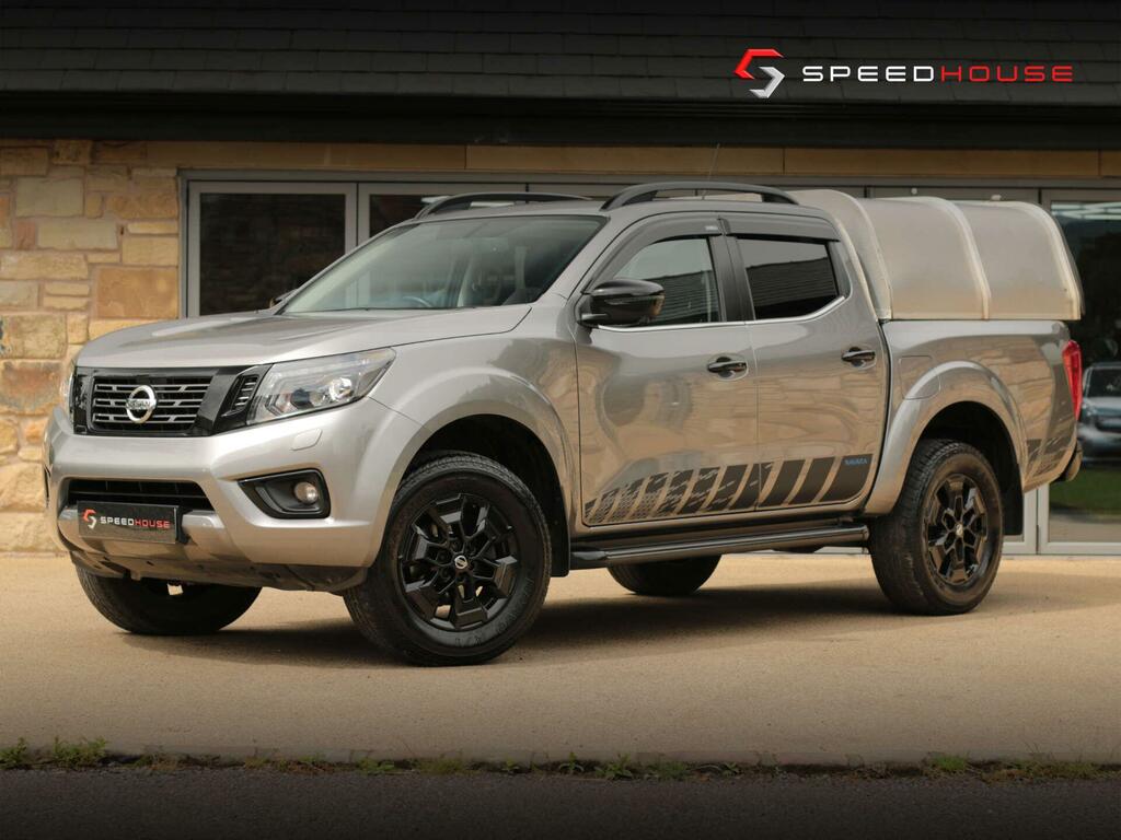 Nissan Navara 2.3 Navara N-guard Dci 4Wd Grey