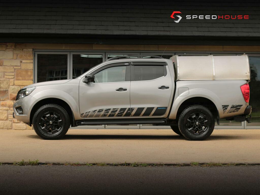 Nissan Navara 2.3 Navara N-guard Dci 4Wd Grey #4