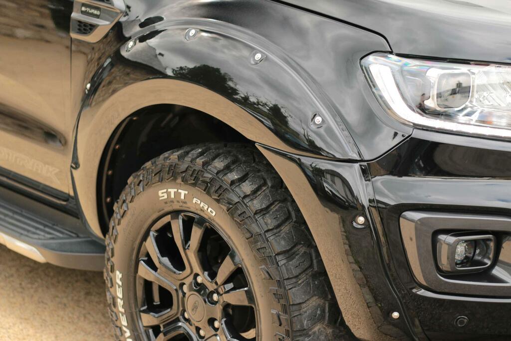 Ford Ranger Wildtrak Black #3