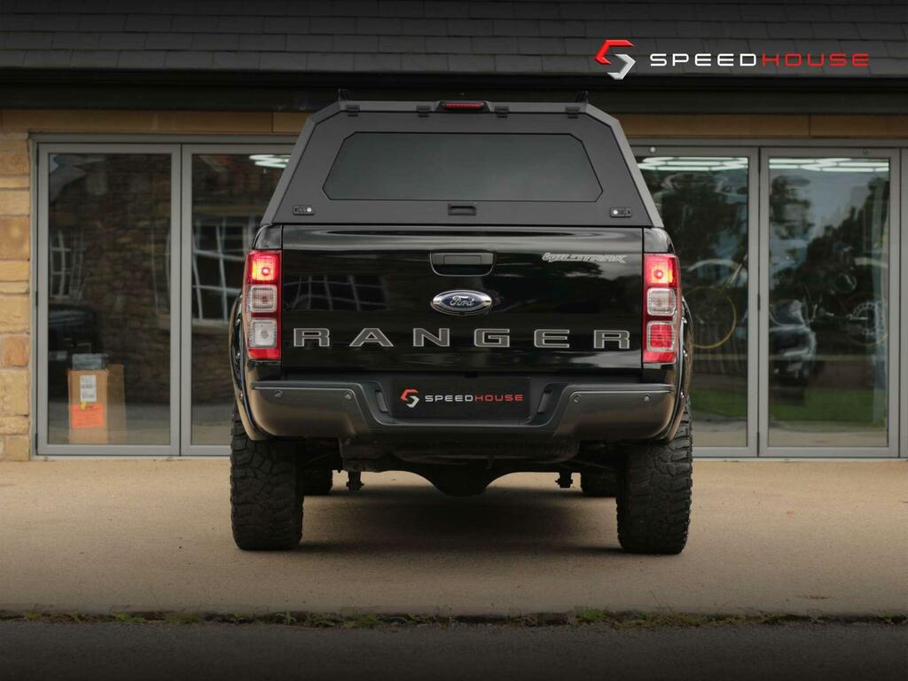 Ford Ranger Wildtrak Black #6