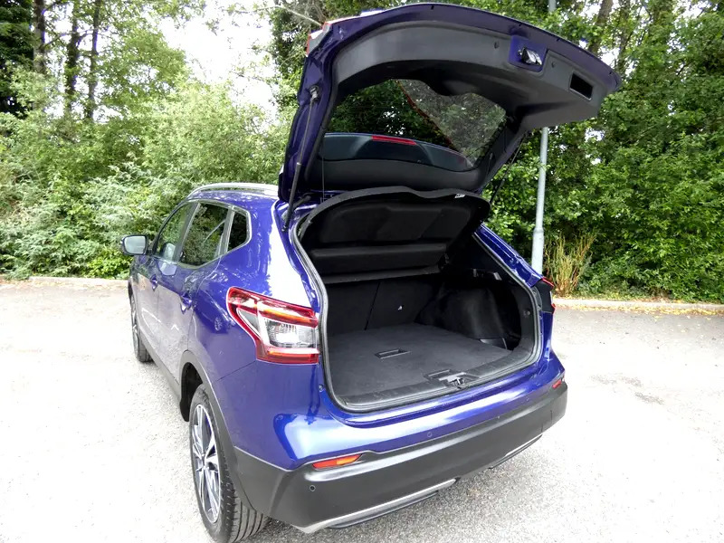 Nissan Qashqai 1.3 Dig-t N-connecta Euro 6 Ss WH70ECX Blue #4