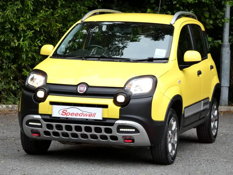 Fiat Panda City Cross White #9