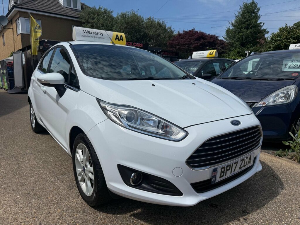 Ford Fiesta 1.25 Zetec Euro 6 White