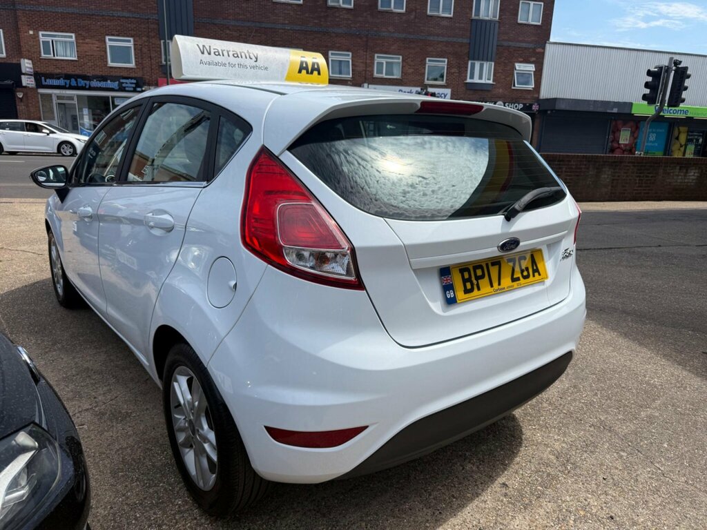 Ford Fiesta 1.25 Zetec Euro 6 BP17ZGA White #4