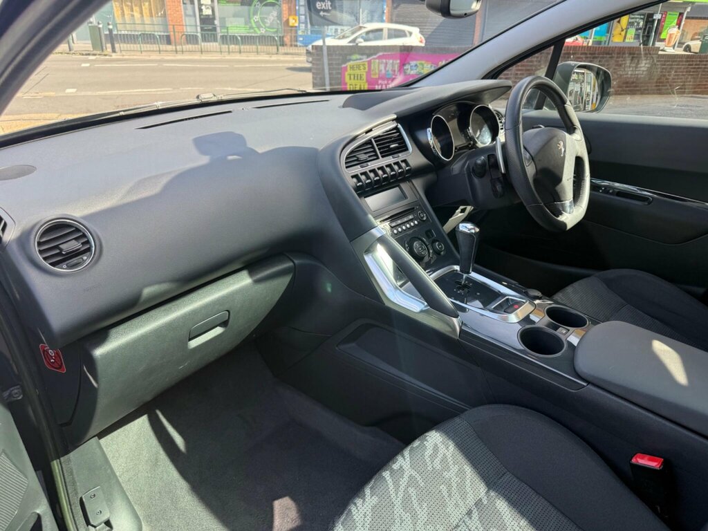 Peugeot 3008 E-hdi Active Black #19