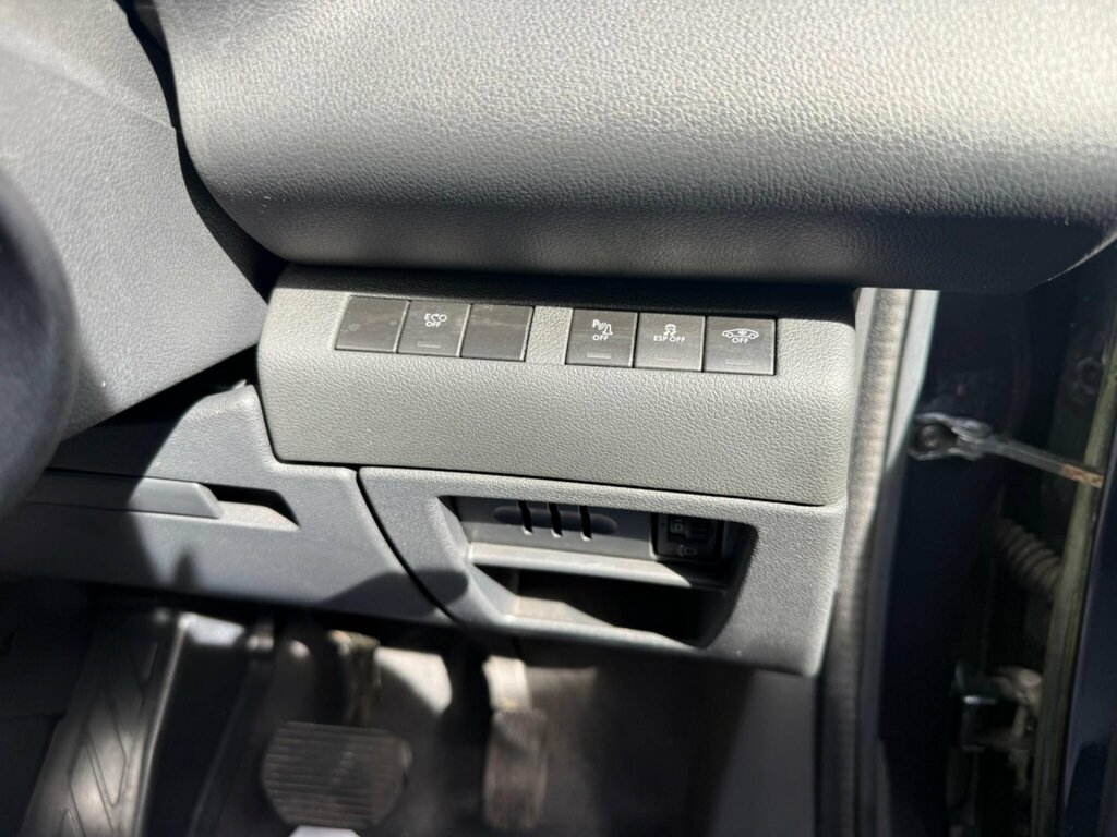 Peugeot 3008 E-hdi Active Black #9