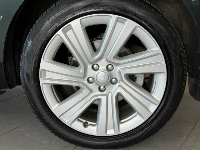 Land Rover Range Rover 2.0 D200 2022 White #10