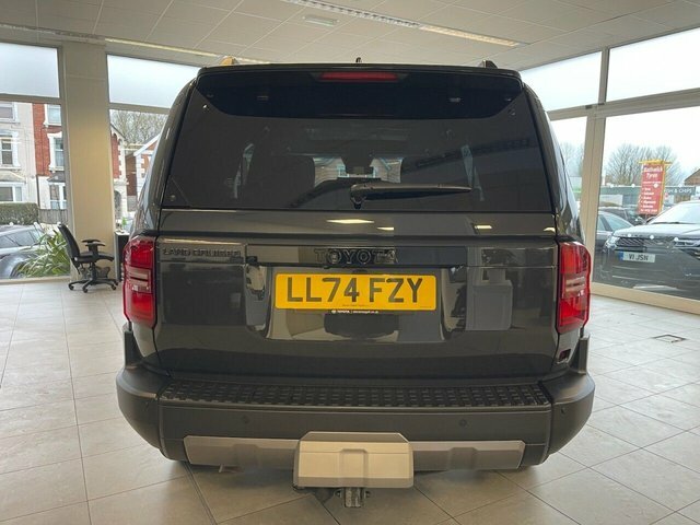 Toyota Land Cruiser Active D-4d Grey #7