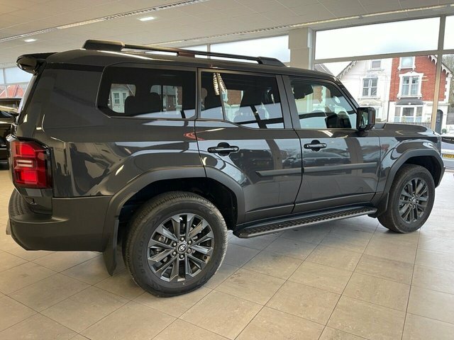 Toyota Land Cruiser Invincible Suv Grey #5