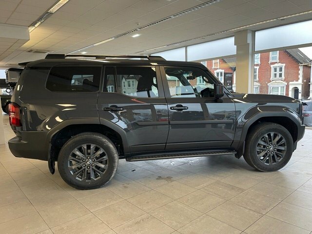 Toyota Land Cruiser Invincible Suv Grey #4