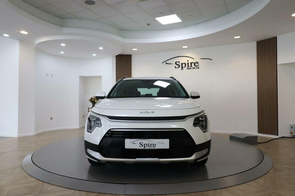Kia Niro Suv 1.6H Gdi 2 Dct Euro 6 Ss 202372 FH72EJX White #2