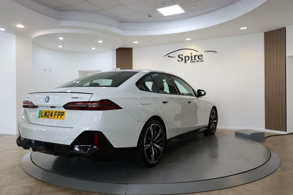 BMW i5 Saloon 40 83.9Kwh M Sport Pro Edrive 11K White #5