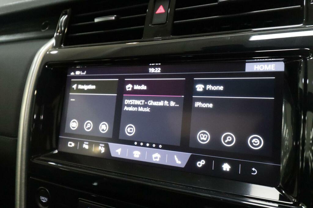 Land Rover Discovery 3L Hse Luxury Black #23