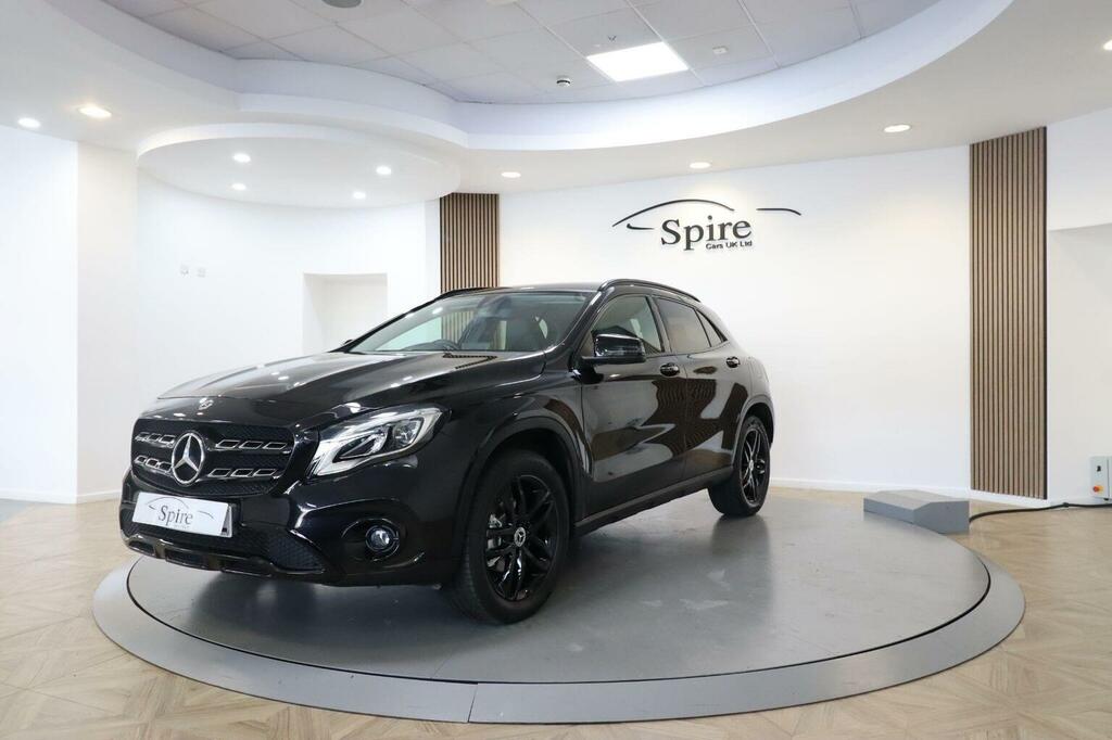 Mercedes-Benz GLA Class 1.6 Gla180 Urban Edition 7G-dct Euro 6 Ss Black