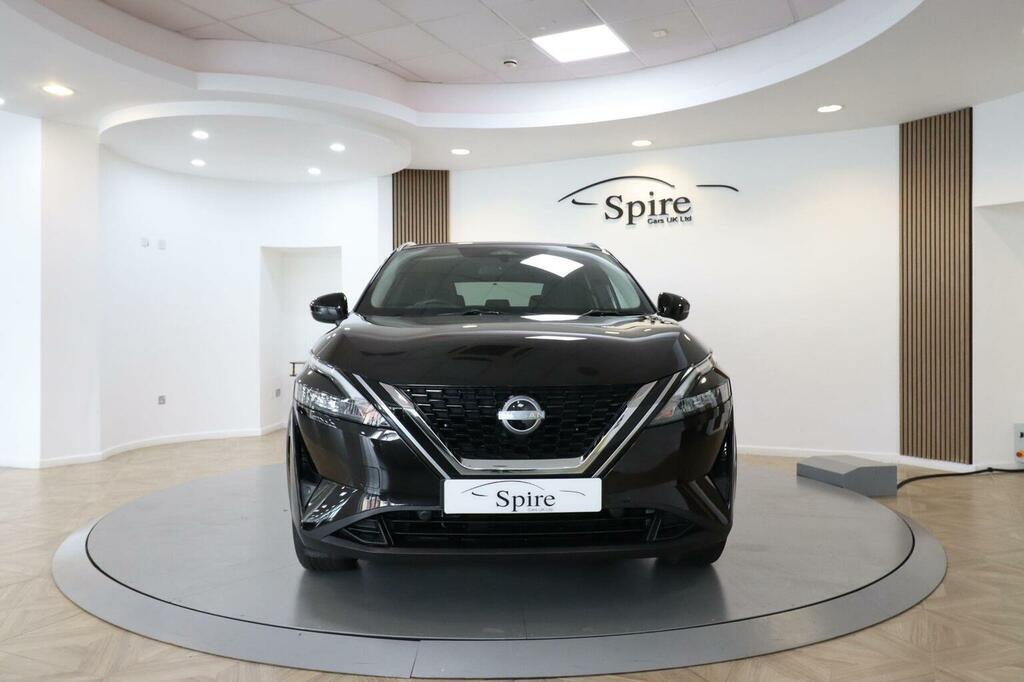 Nissan Qashqai Suv 1.3 Dig-t Mhev Acenta Premium Xtron Euro 6 S DY23AUE Black #2