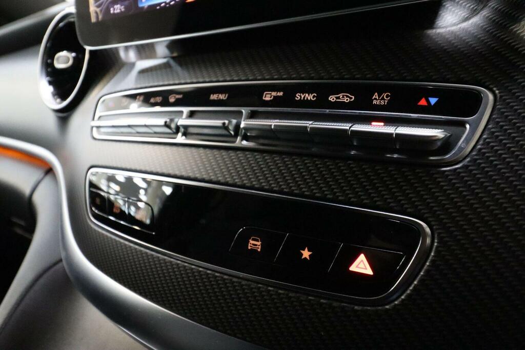 Mercedes-Benz V Class Premium Black #59