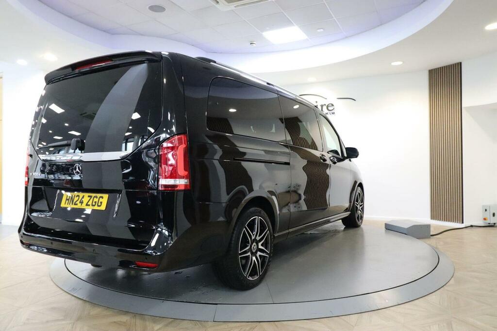 Mercedes-Benz V Class Premium Black #43