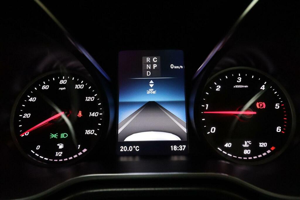 Mercedes-Benz V Class Premium Black #30
