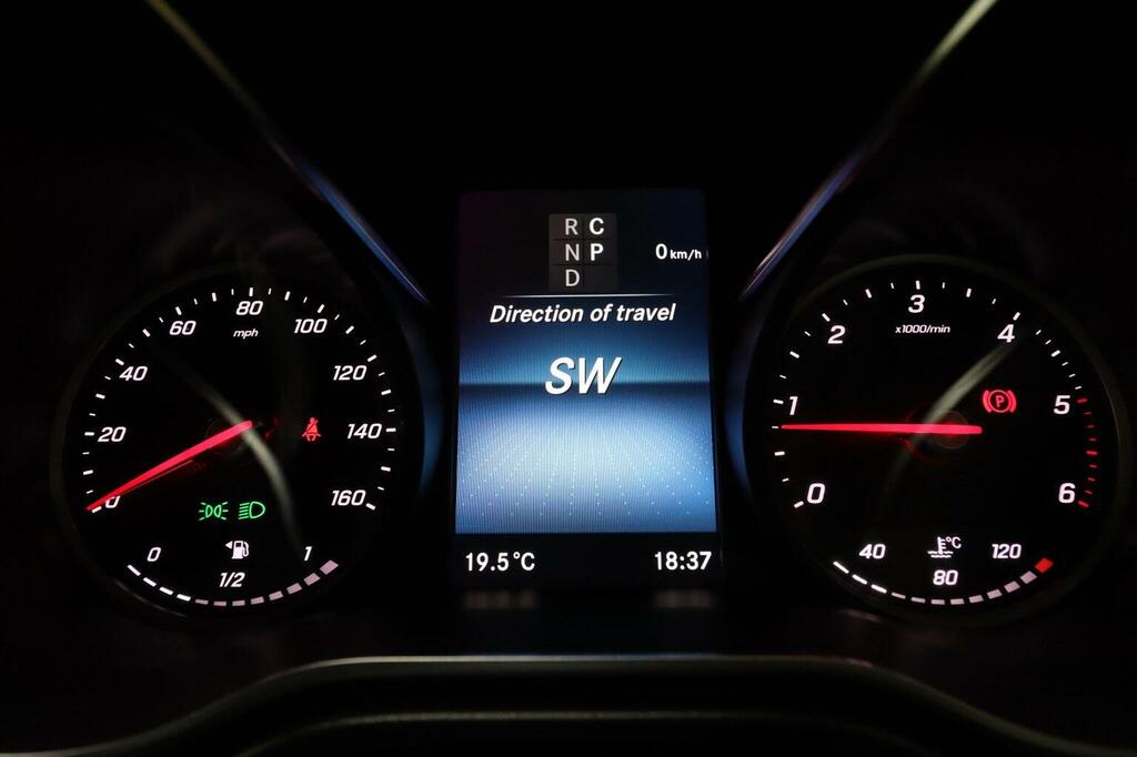 Mercedes-Benz V Class Premium Black #67