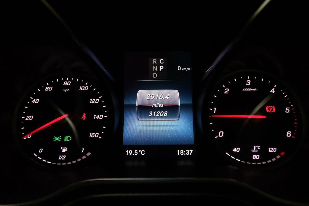 Mercedes-Benz V Class Premium Black #65