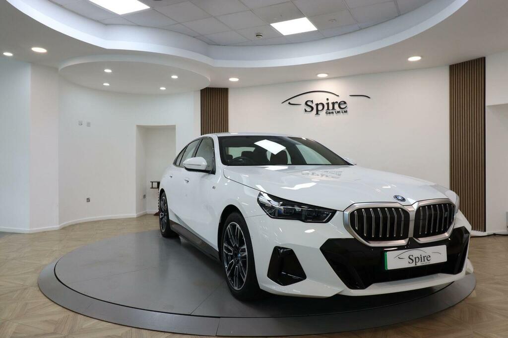 BMW i5 Saloon 40 83.9Kwh M Sport Edrive 11Kw Ch White #4