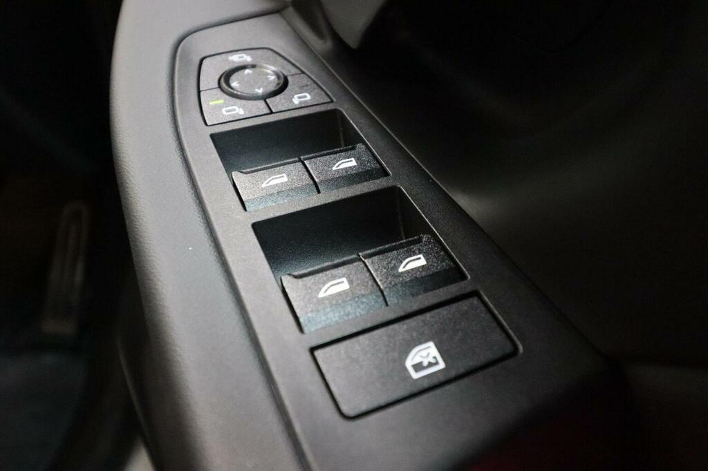 BMW i5 M60 83.9Kwh Xdrive Grey #16
