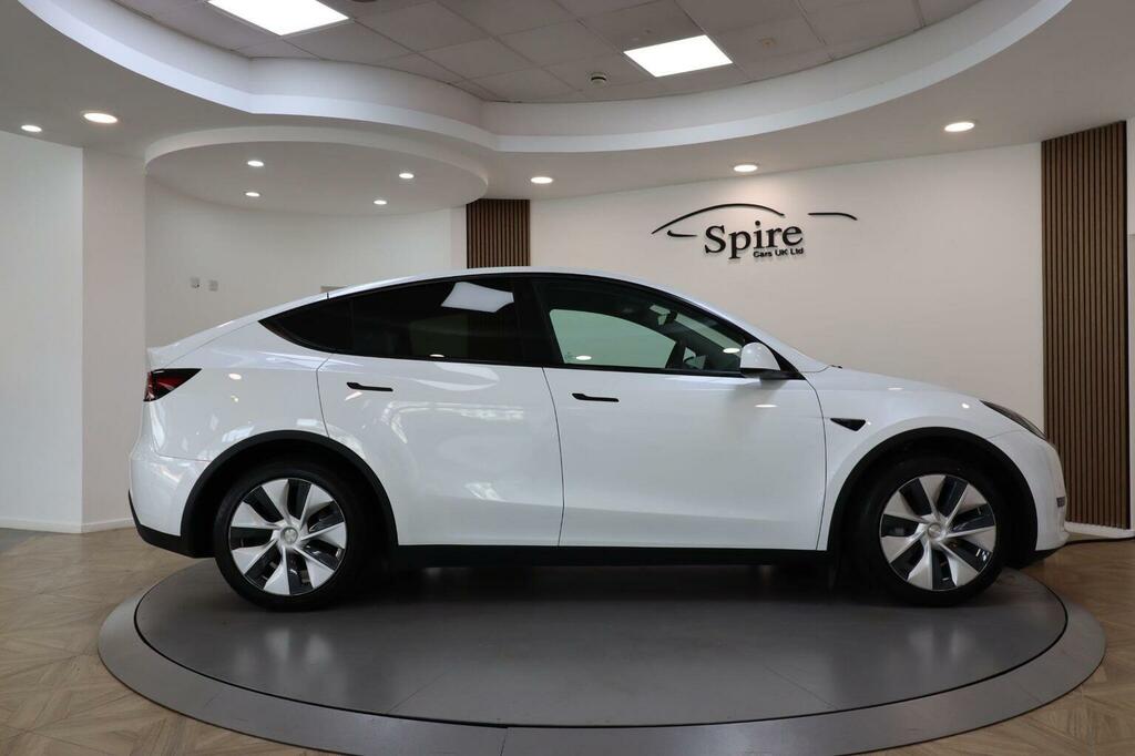 Tesla Model Y Suv Rwd 202272 White #4