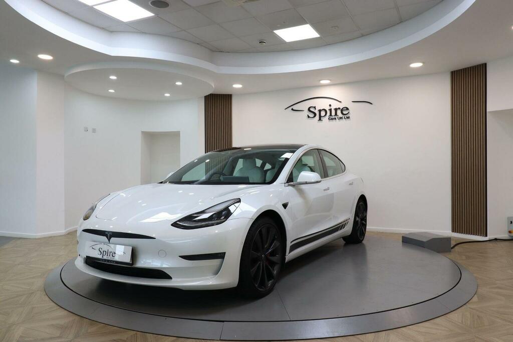 Tesla Model 3 Saloon Dual Motor Performance 4Wde Per White