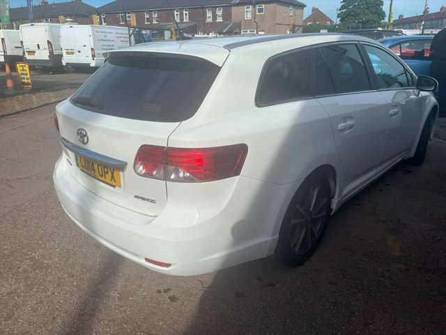 Toyota Avensis D-4d Icon Tourer LO14OPX White #3