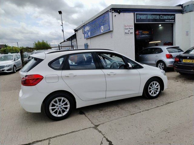 BMW 2 Series Active Tourer 216D Se Mpv White #3